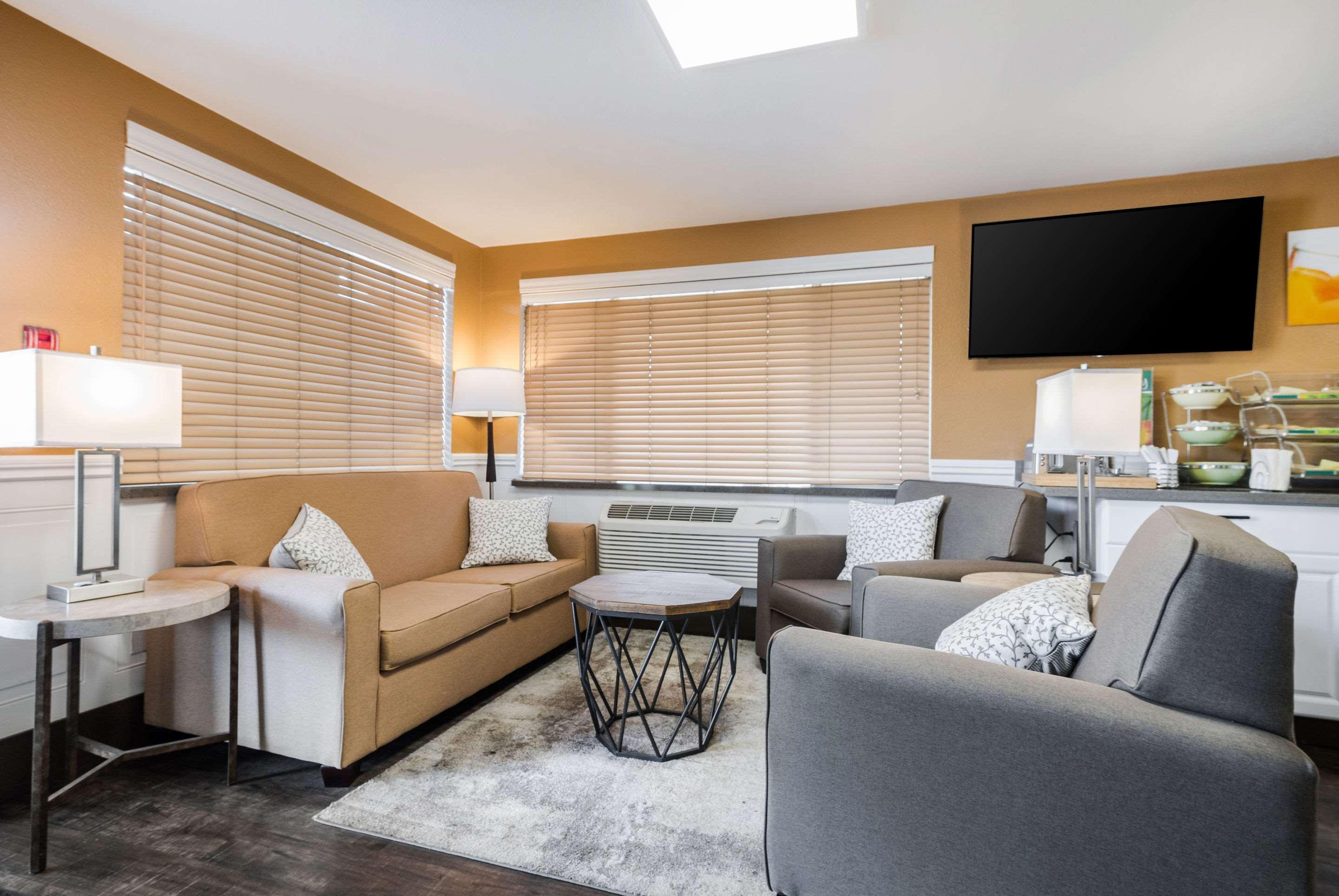Quality Inn & Suites Silverdale Bangor-Keyport Εξωτερικό φωτογραφία